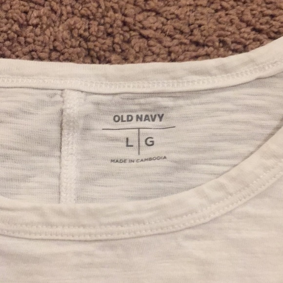 Old navy shirt - Picture 2 of 2